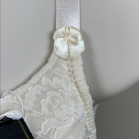 Paris Pink Golden Edition Bra 40/90D White Floral Lace Style PB9149P - Picture 5 of 12